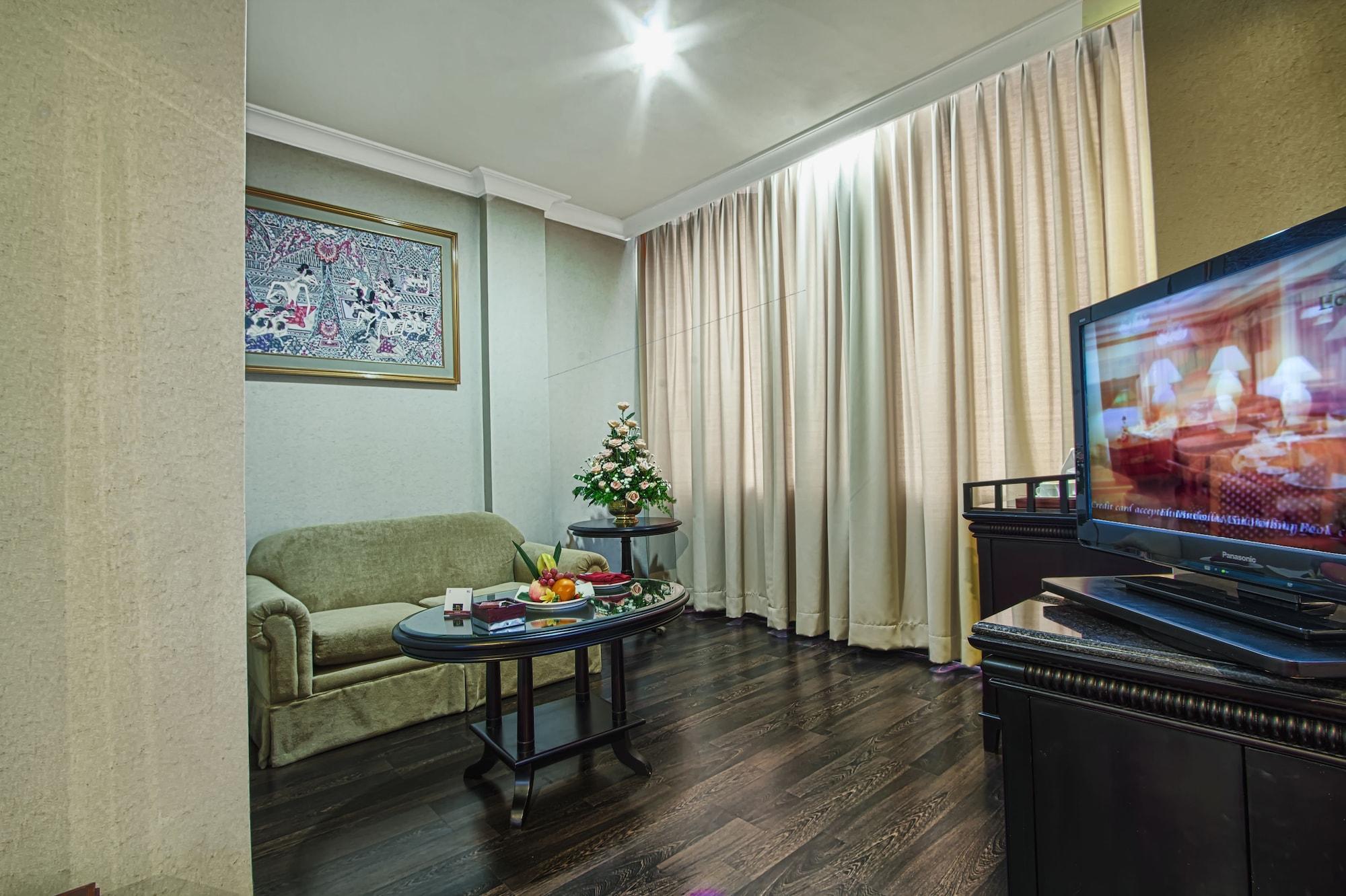 Hotel Sahid Jaya Solo Exterior foto