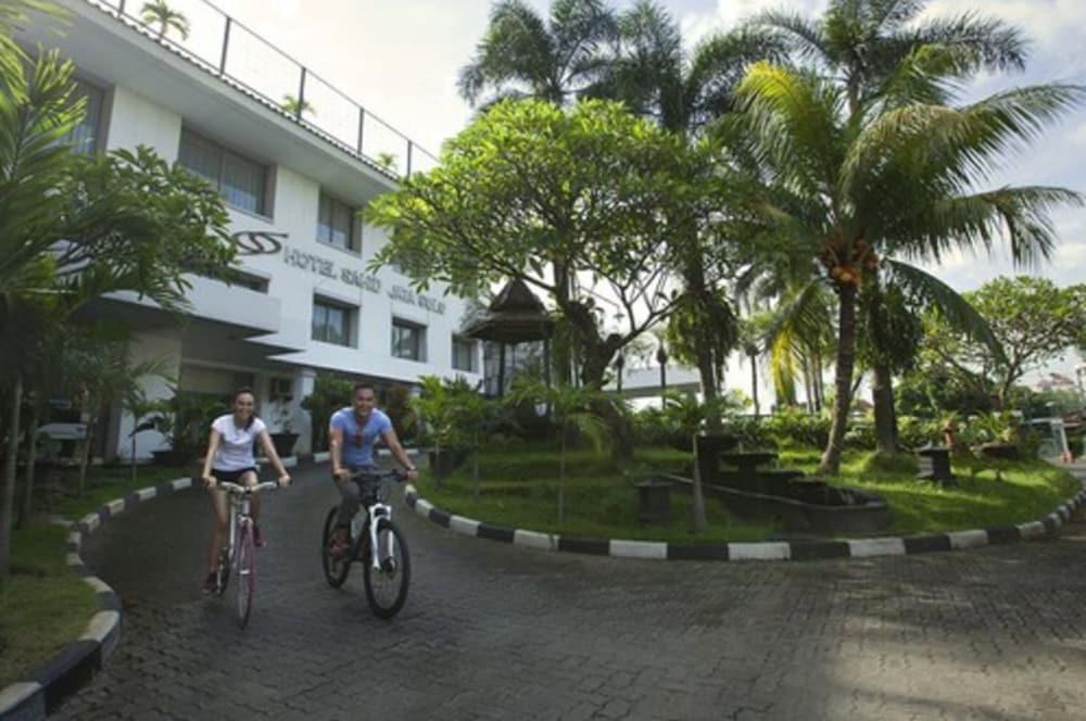 Hotel Sahid Jaya Solo Exterior foto