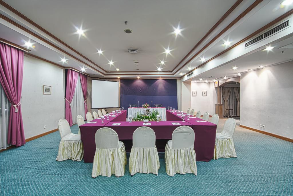 Hotel Sahid Jaya Solo Exterior foto
