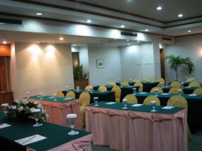 Hotel Sahid Jaya Solo Exterior foto