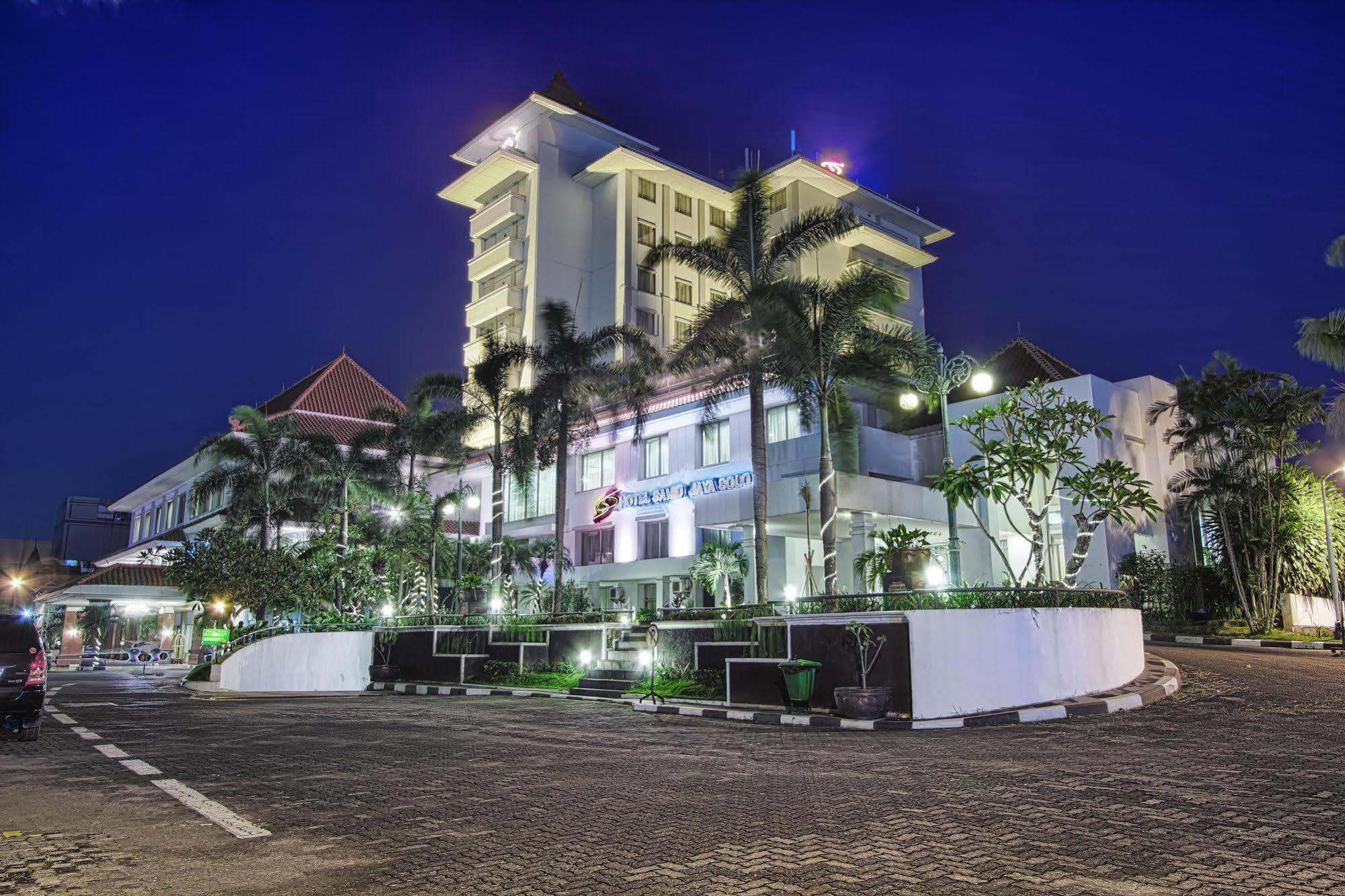 Hotel Sahid Jaya Solo Exterior foto